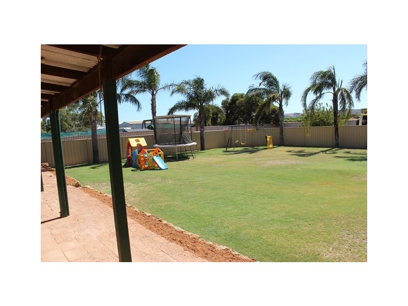 106 Beattie Road, Waggrakine WA 6530