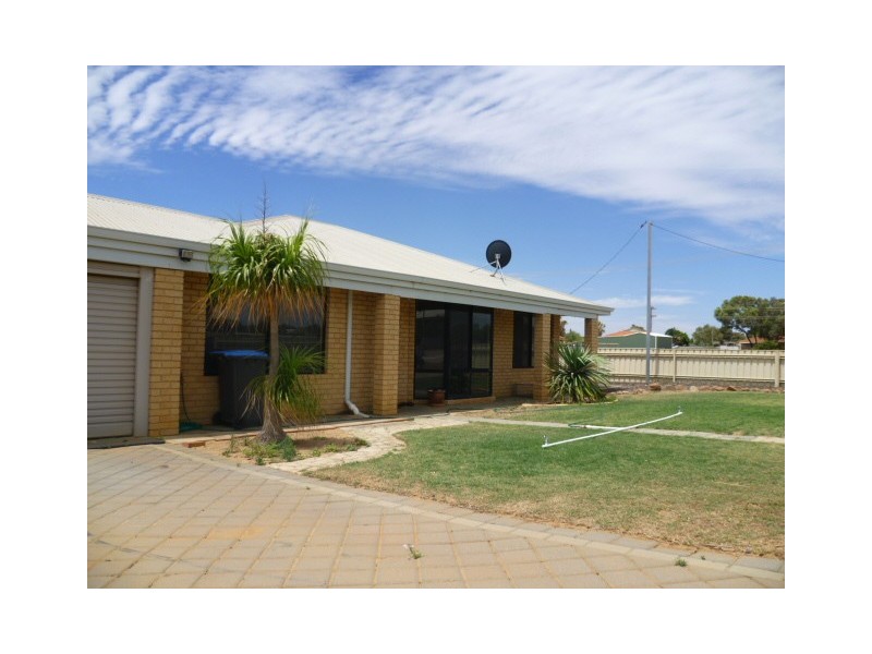1 Boaz Street, Karloo WA 6530