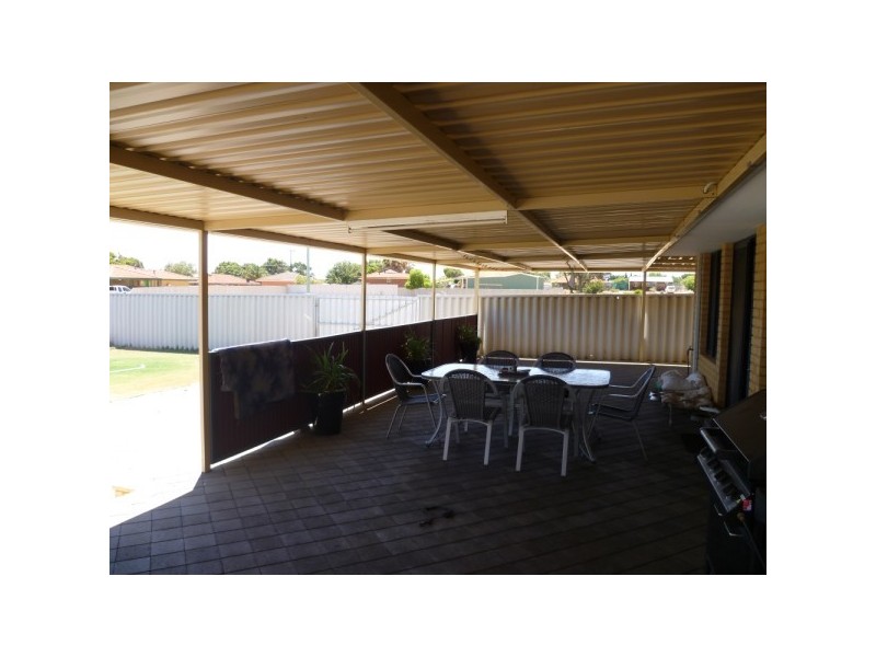 1 Boaz Street, Karloo WA 6530