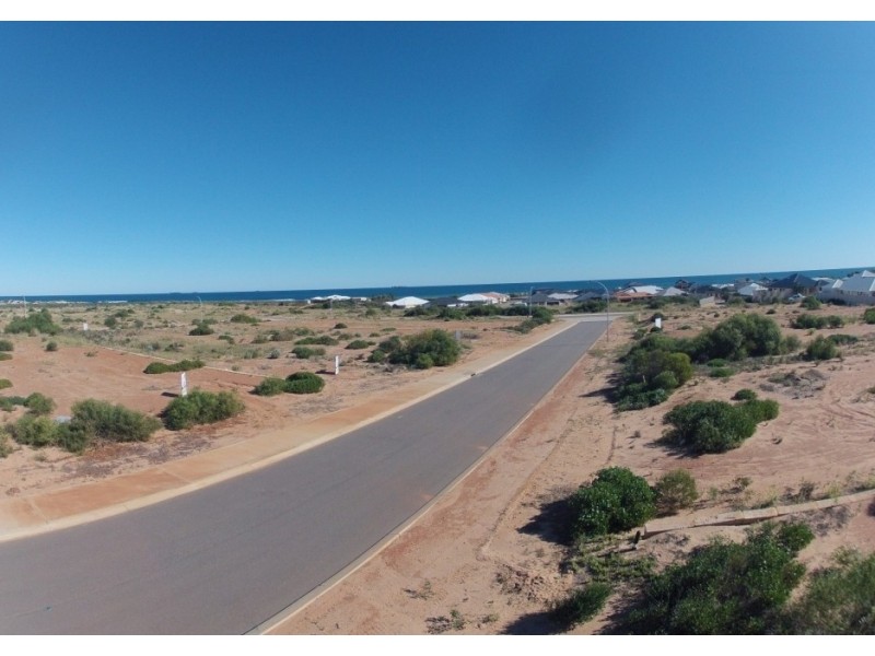 12 Lugger Outlook, Glenfield WA 6532