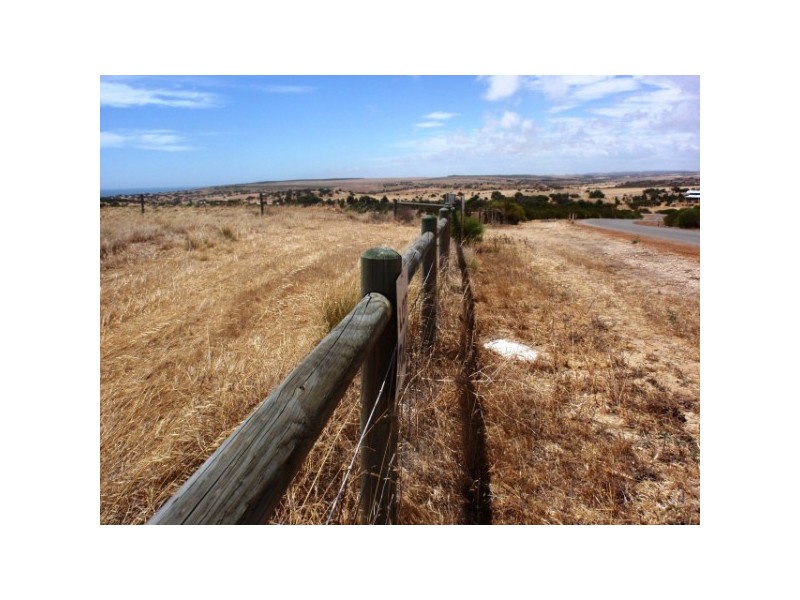 244 Redcliffe Concourse, White Peak WA 6532