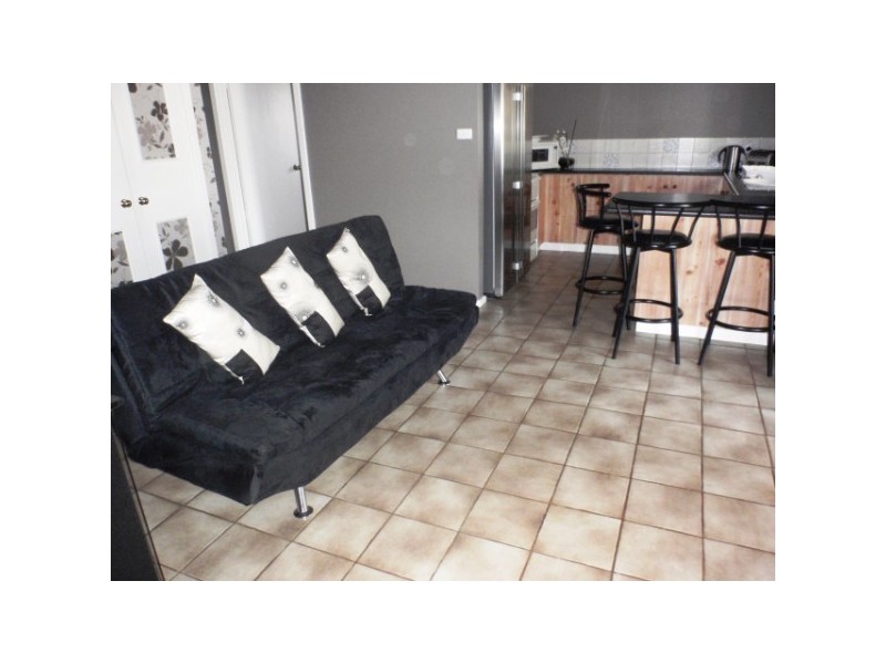 18 Eddington Close, Rangeway WA 6530