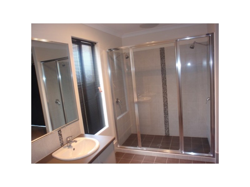 70 Eastlyn Drive, Deepdale WA 6532