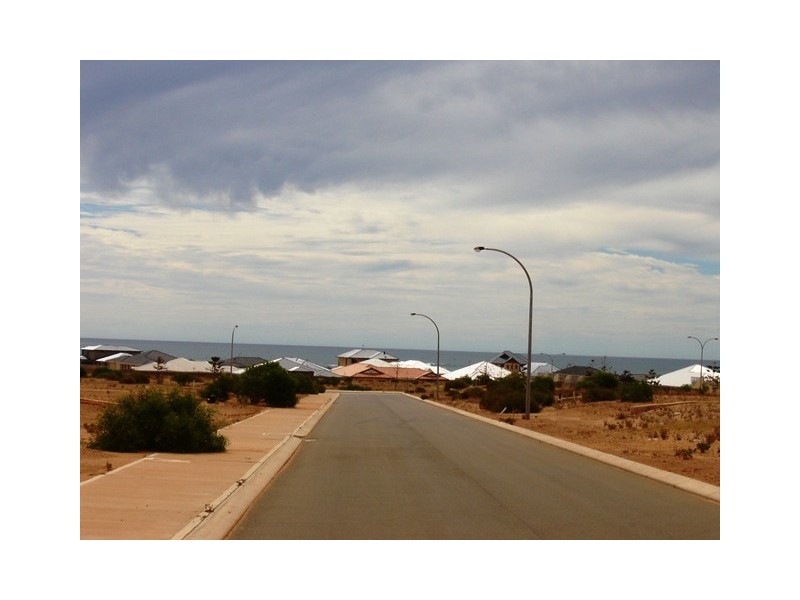 11 Lugger Outlook, Glenfield WA 6532