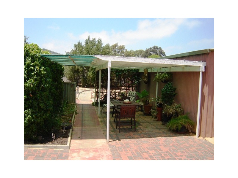 210 Fourth Street, Wonthella WA 6530