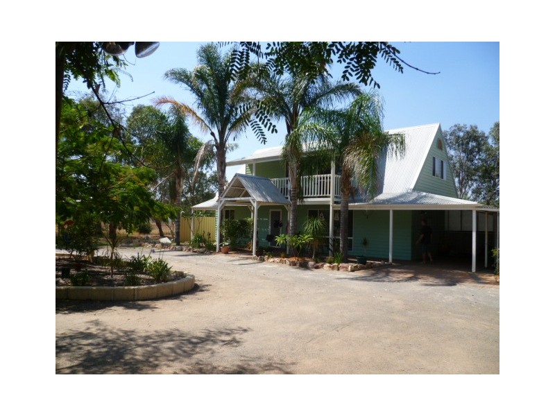 2 Leicester Close, Deepdale WA 6532