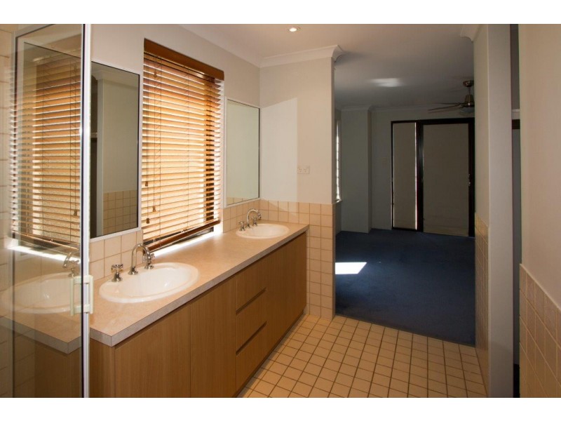 10 Beagle Place, Geraldton WA 6530