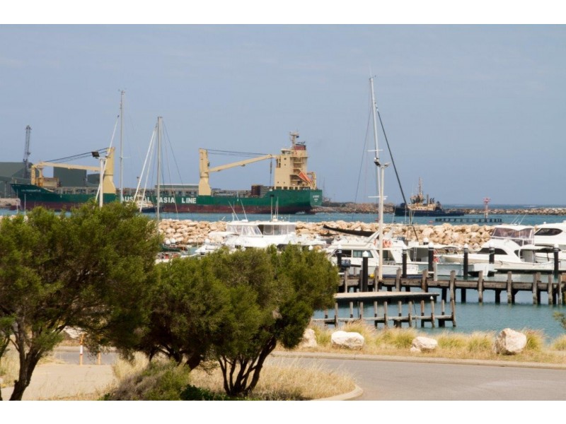 10 Beagle Place, Geraldton WA 6530