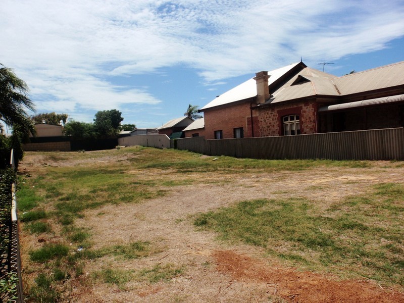 118 Fitzgerald Street, Beachlands WA 6530