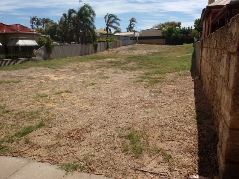 118 Fitzgerald Street, Beachlands WA 6530