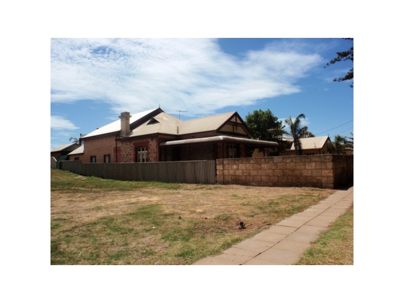 118 Fitzgerald Street, Beachlands WA 6530