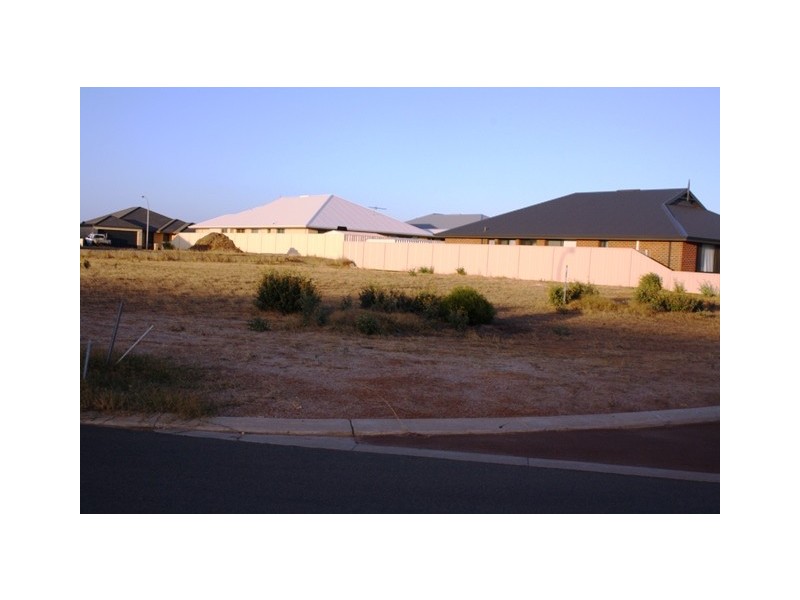 1 Periwinkle Street, Drummond Cove WA 6532