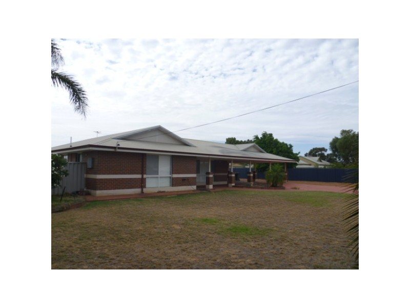 12 Calythrix Court, Strathalbyn WA 6530