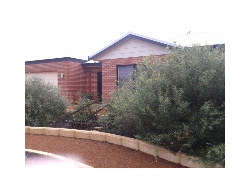 10 Fuchsia Close, Strathalbyn WA 6530