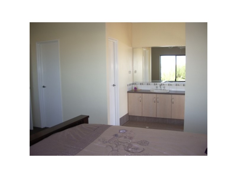 10 Fuchsia Close, Strathalbyn WA 6530