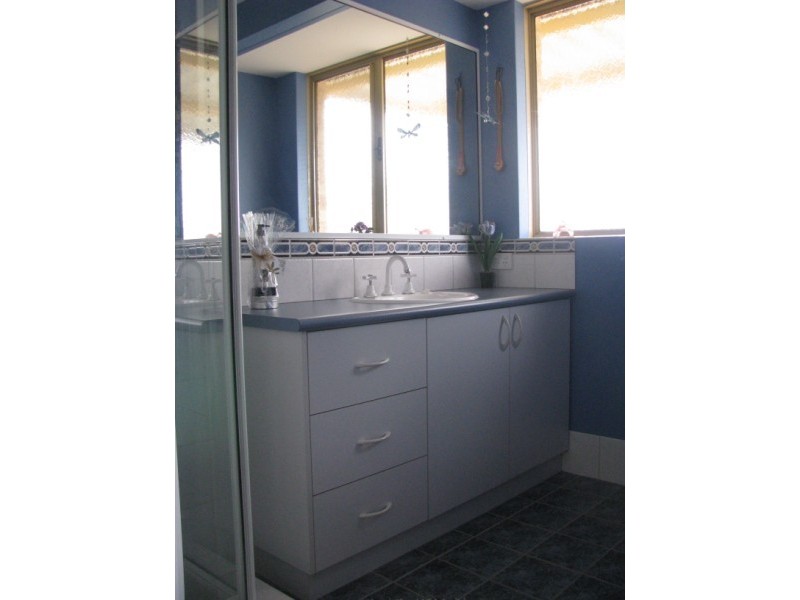 13 Candlebark Drive, Strathalbyn WA 6530