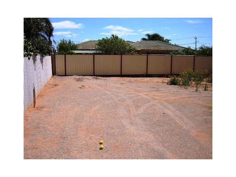 263A Second Street, Wonthella WA 6530