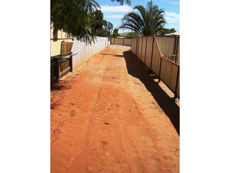 263A Second Street, Wonthella WA 6530