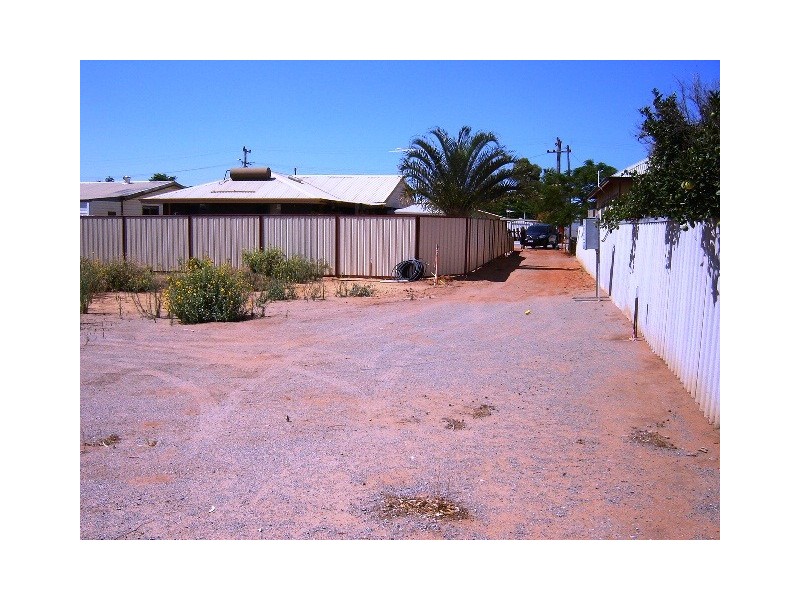 263A Second Street, Wonthella WA 6530