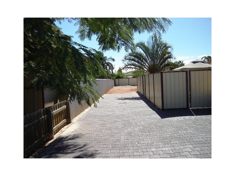 263A Second Street, Wonthella WA 6530