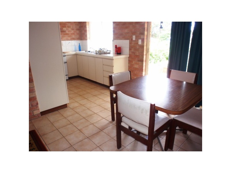 2/61 Waldeck St, Geraldton WA 6530