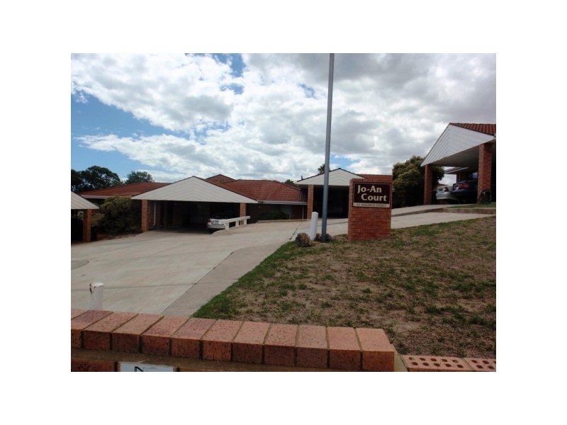 2/61 Waldeck St, Geraldton WA 6530