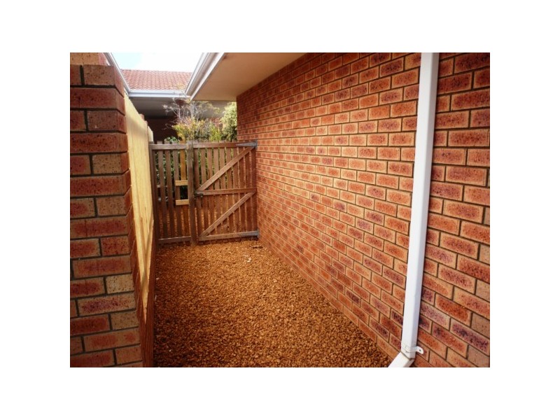 2/61 Waldeck St, Geraldton WA 6530