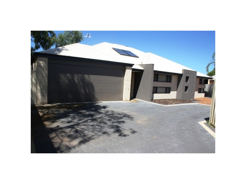 242B Second Street, Wonthella WA 6530