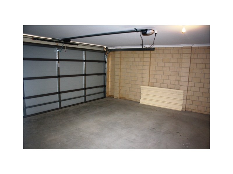 242B Second Street, Wonthella WA 6530