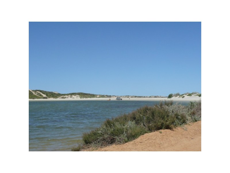 10 Thames Drive, Cape Burney WA 6532