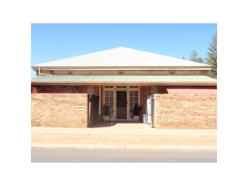 115 Augustus Street, Geraldton WA 6530