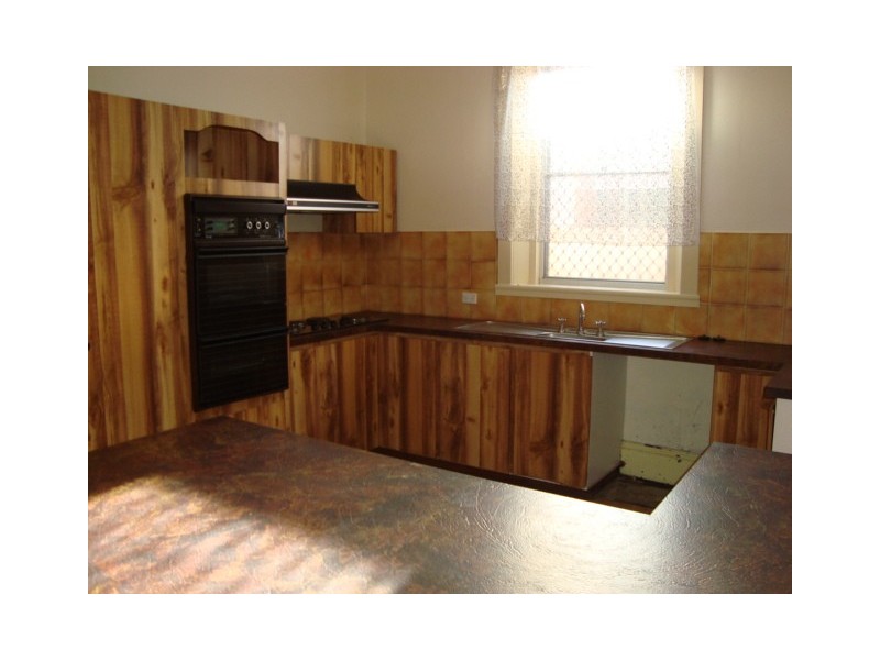 115 Augustus Street, Geraldton WA 6530