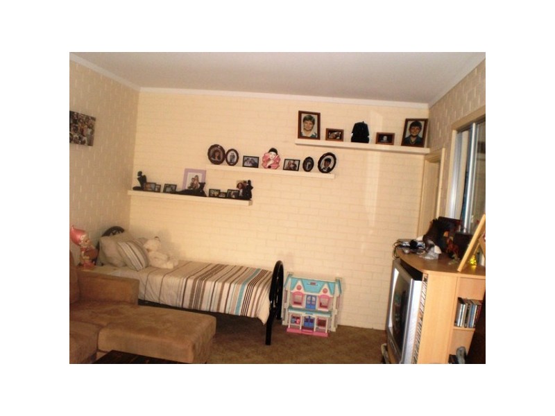 5 Hosken Street, Bluff Point WA 6530