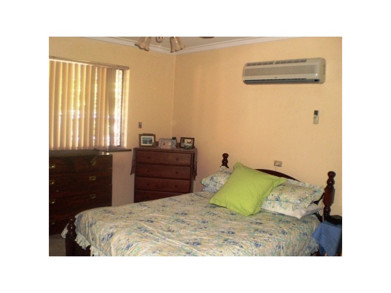 5 Hosken Street, Bluff Point WA 6530