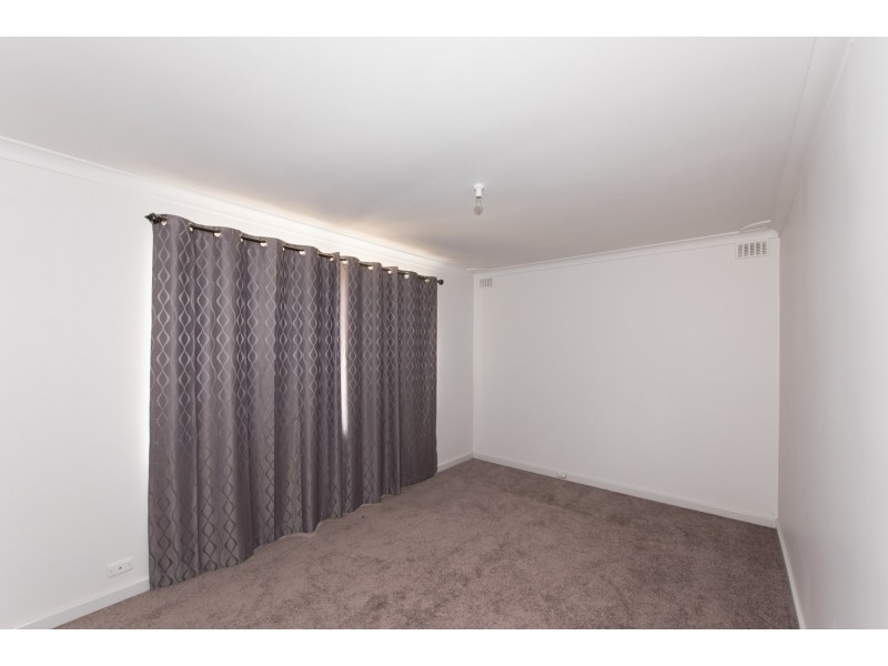 102 Kenny Crescent, Rangeway WA 6530