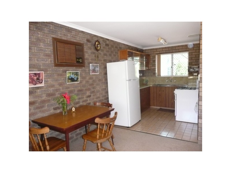 4 Pinyali Way, Waggrakine WA 6530