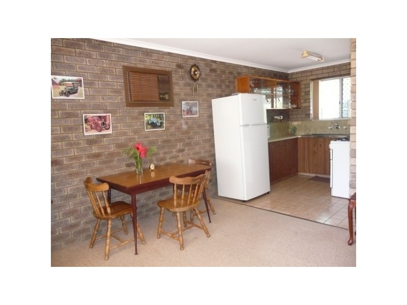 4 Pinyali Way, Waggrakine WA 6530