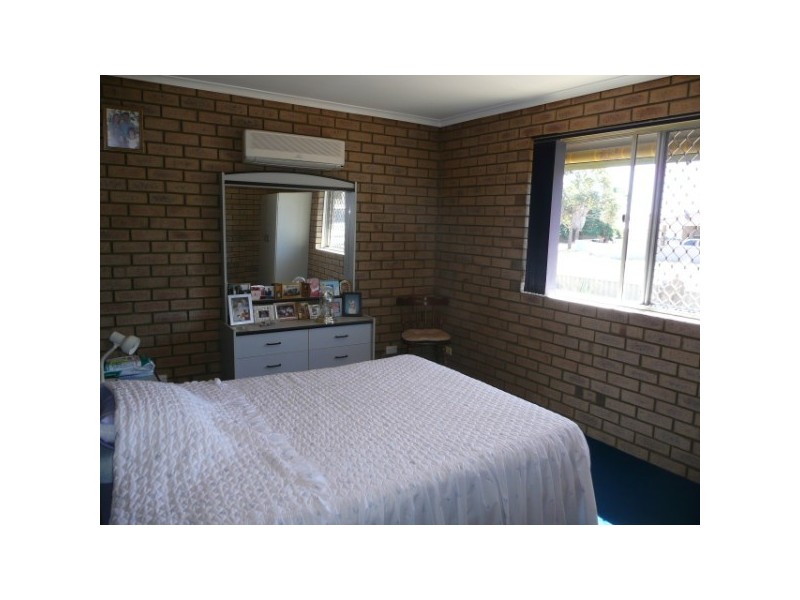 4 Pinyali Way, Waggrakine WA 6530