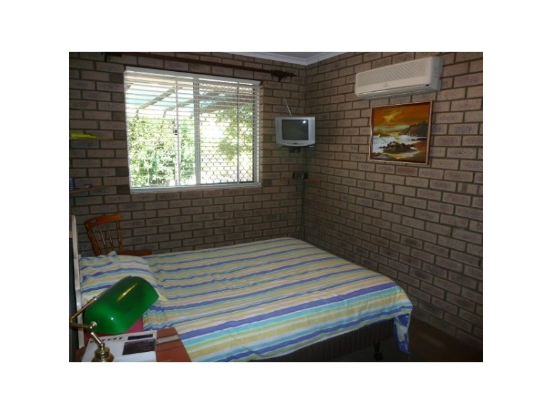 4 Pinyali Way, Waggrakine WA 6530