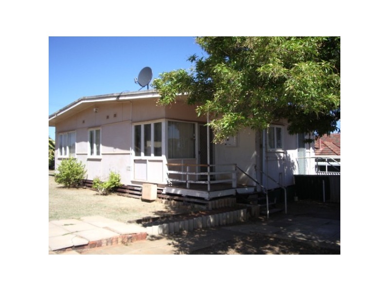 18 Abelia Street, Rangeway WA 6530