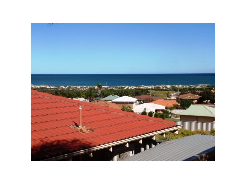 24 Endeavour Drive, Wandina WA 6530