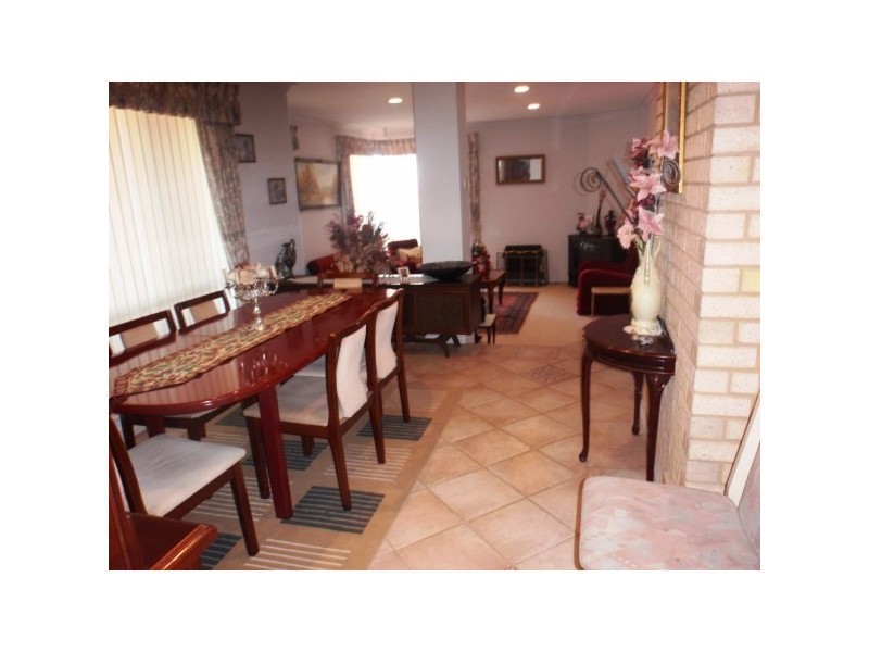 24 Endeavour Drive, Wandina WA 6530