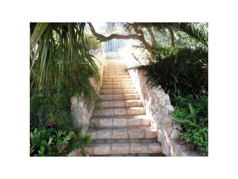 24 Endeavour Drive, Wandina WA 6530