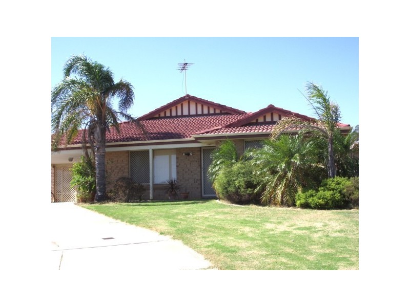 11 Bellimos Drive, Wandina WA 6530