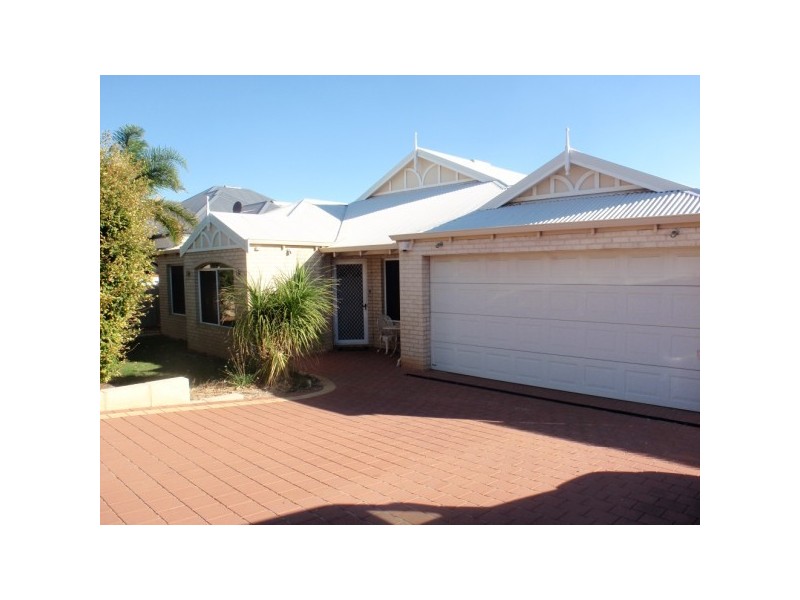 6 Seaview Boulevard, Wandina WA 6530