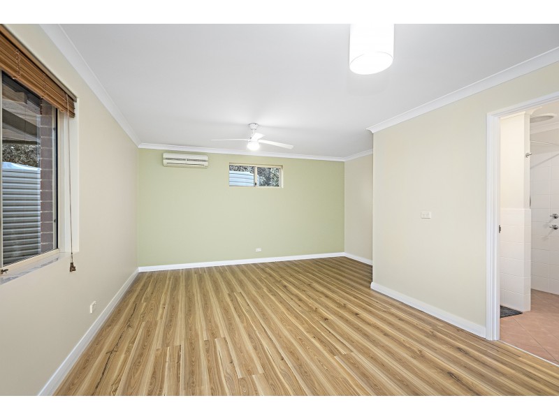 2 Vince Court, Wandina WA 6530