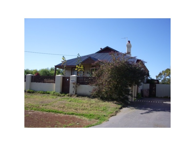 3 James Street, Geraldton WA 6530