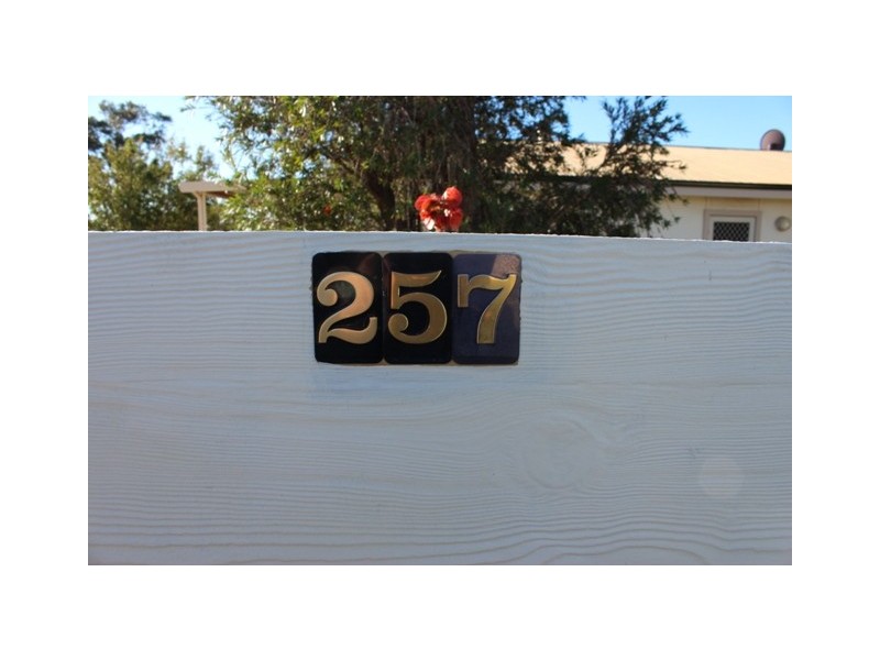 257A Fourth Street, Wonthella WA 6530