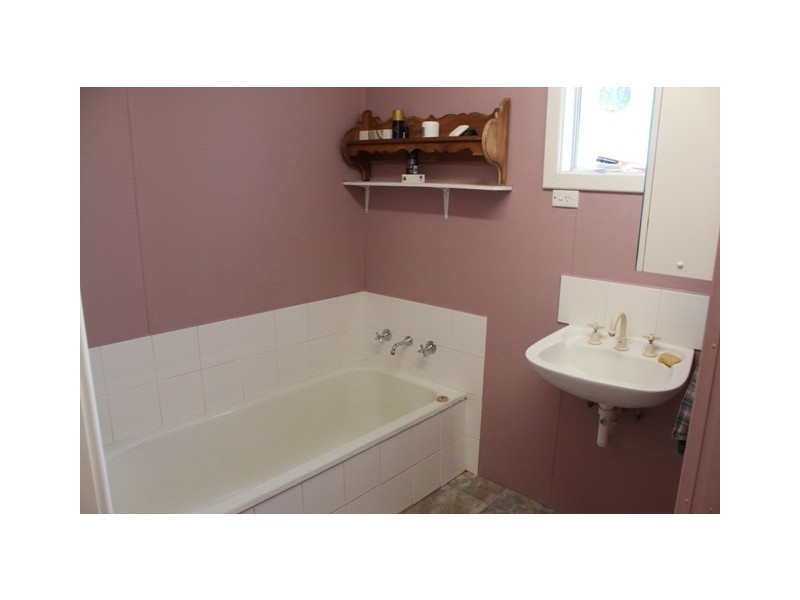 257A Fourth Street, Wonthella WA 6530