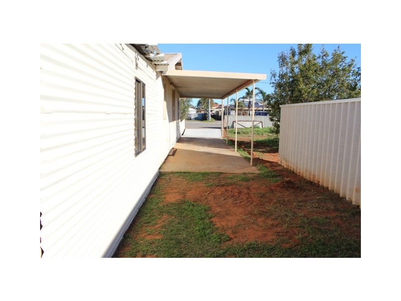 257A Fourth Street, Wonthella WA 6530